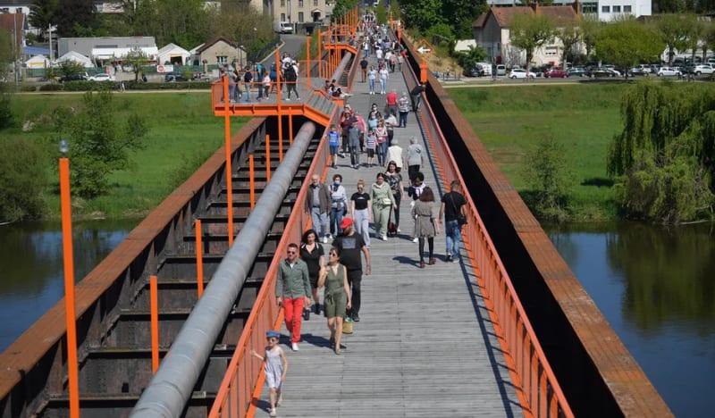 Entre les ponts - Moulins