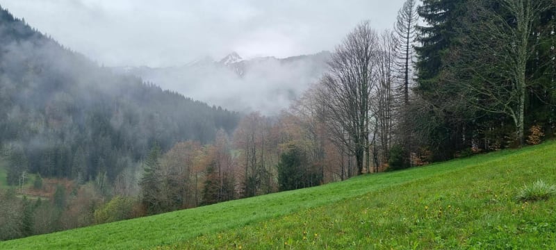 Morzine sous la pluie par Nant Cru - Morzine