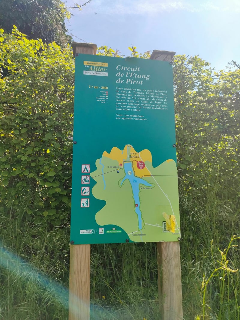 Tour de l'étang du Pirot - Isle-et-Bardais
