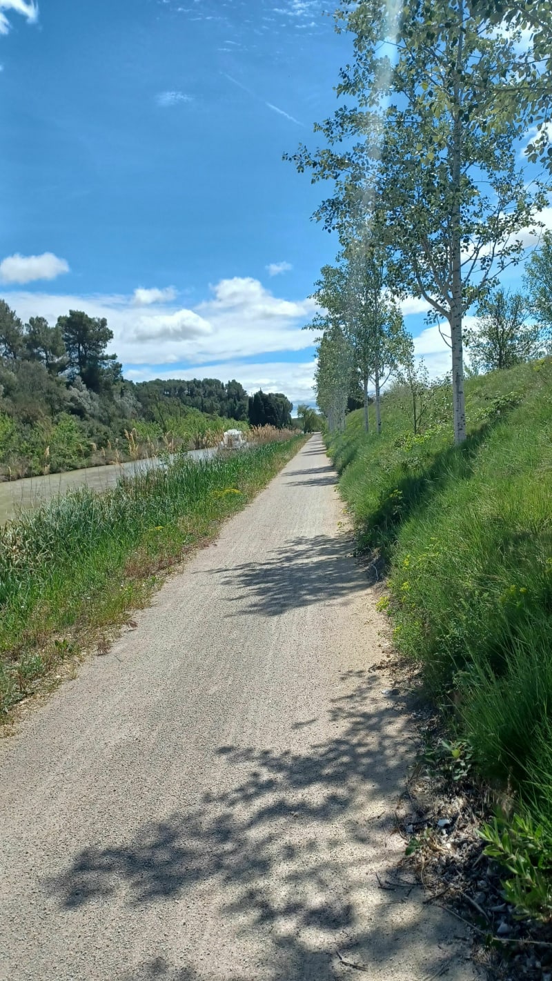 Du lac de Jouarres à l'écluse d'Argens - Olonzac