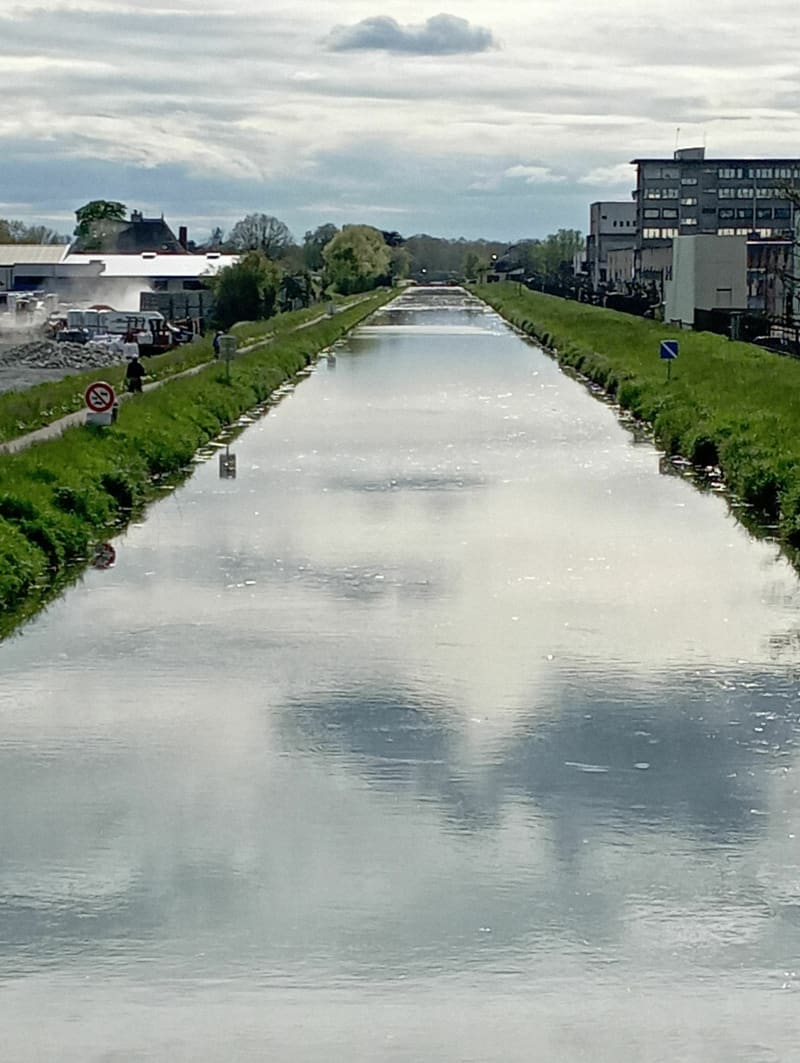 Decize, le canal du Nivernais, la Machine. - Decize