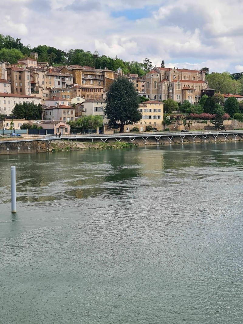 Entr'ain et Rhône au bord de l'eau - Trévoux