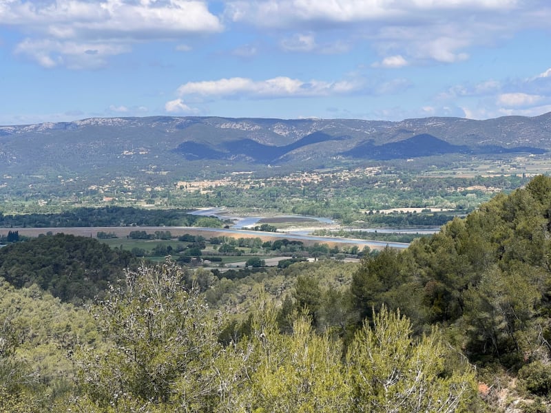 La chaîne des côtes au départ de l’Abbaye de Silvacane - La Roque-d'Anthéron