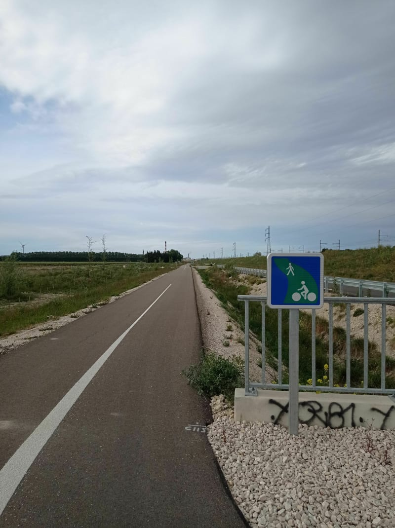 De Tarascon à Arles par la Via Rhôna - Tarascon