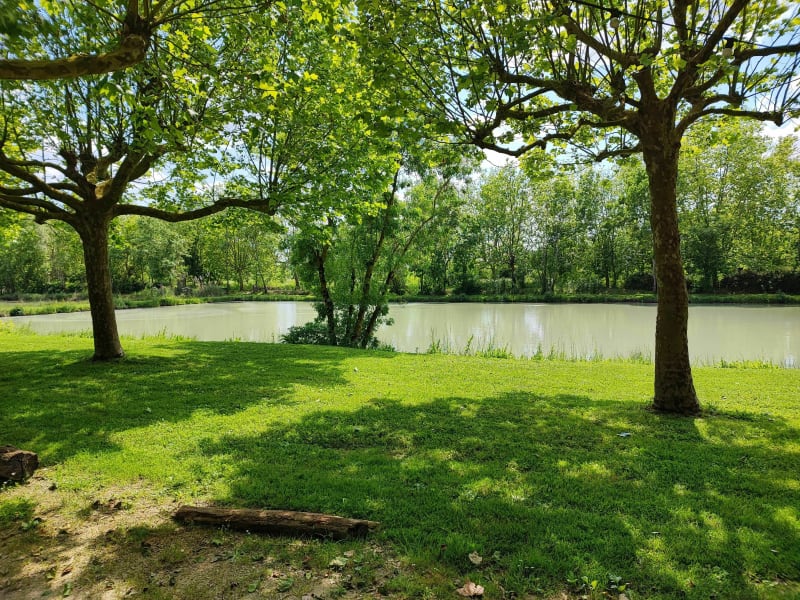 Belle balade à vélo, chemins et routes peu fréquentés depuis Bazoin - La Ronde