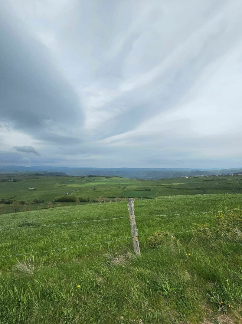 Boucle entre Talizat, Liniargues et le lac. - Talizat