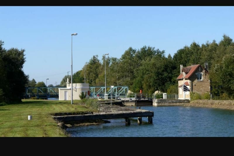 Canal de Travecy - Travecy