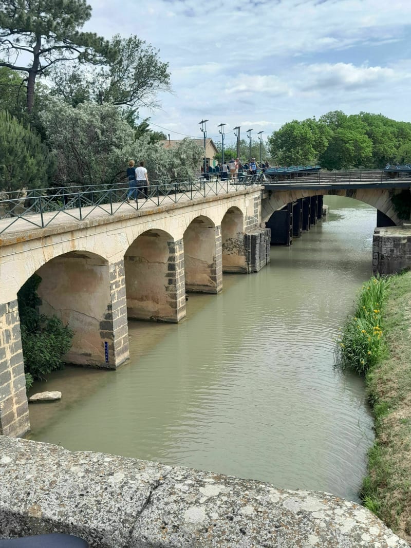 Canal du midi, de Colombiers à Agde à Vélo - Colombiers