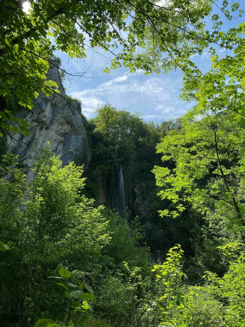 Cascade du Bout du Monde et Vallée du Doubs - Beure