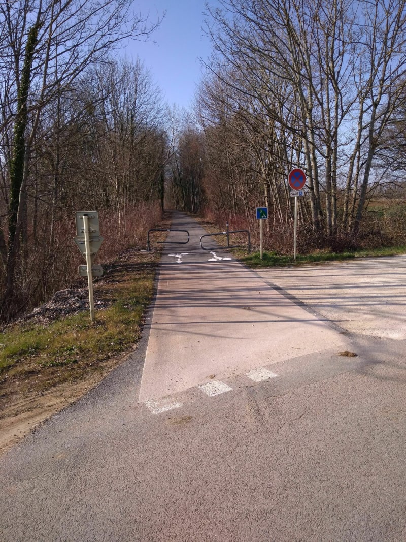 Balade entre Tavaux, Dole via EV6 et voie Grévy - Damparis