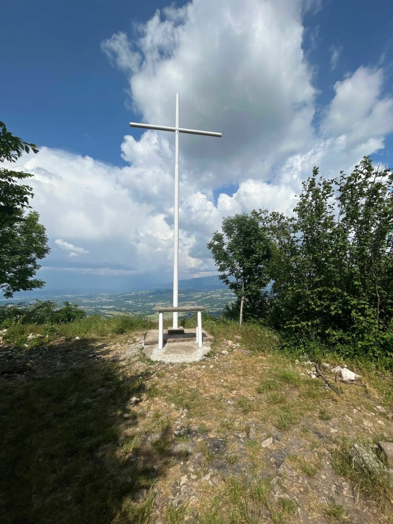 Croix de Meyrieux - La Biolle
