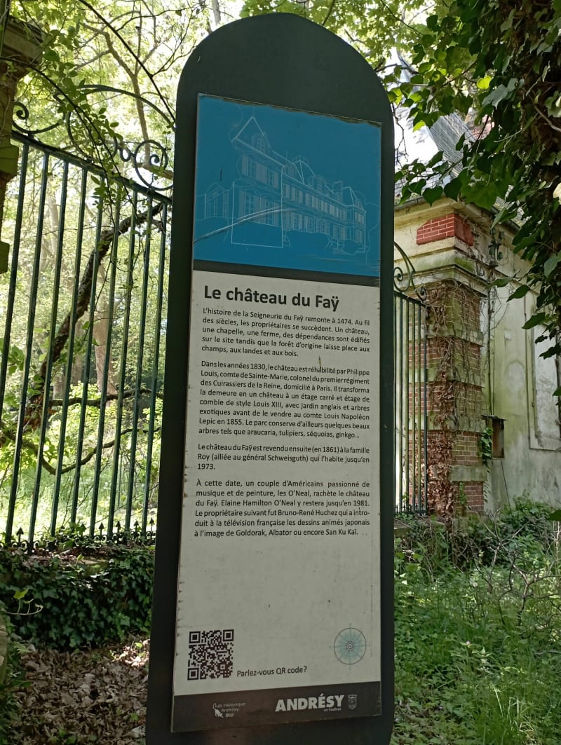Chemin en forêt et château du Faÿ - Jouy-le-Moutier