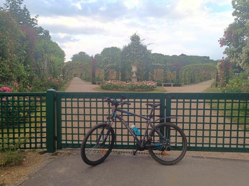 Belle découverte à vélo du Parc de la Roseraie - Montrouge
