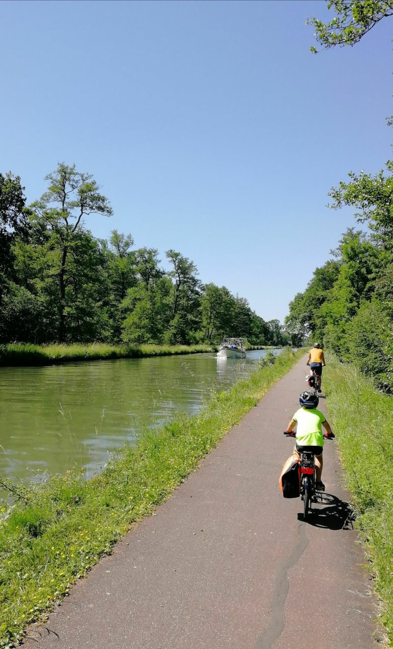 De Brumath gare à Vendenheim, canal de la Marne au Rhin - Brumath