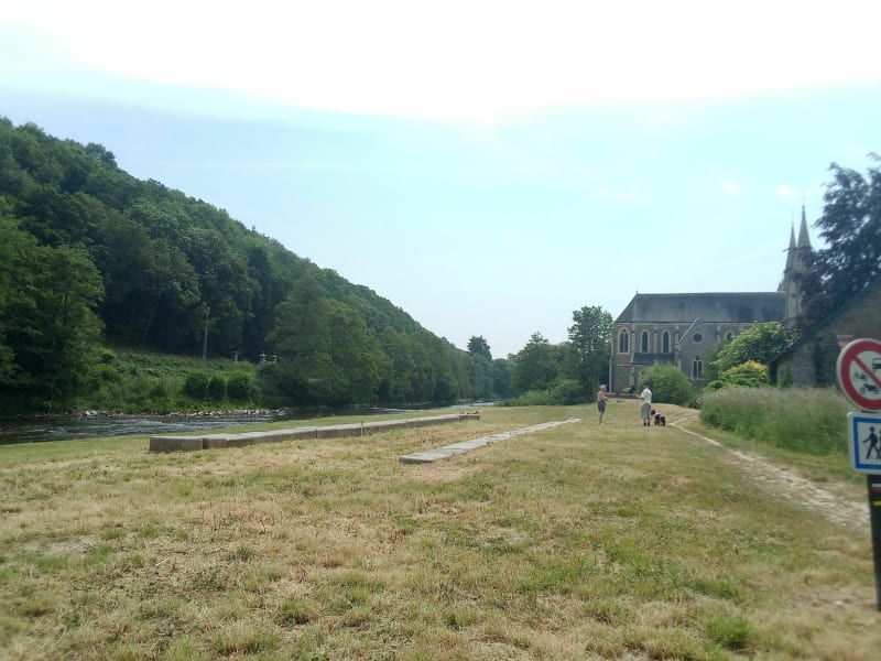De Sainte Suzanne sur Vire à la chapelle sur Vire - Sainte-Suzanne-sur-Vire