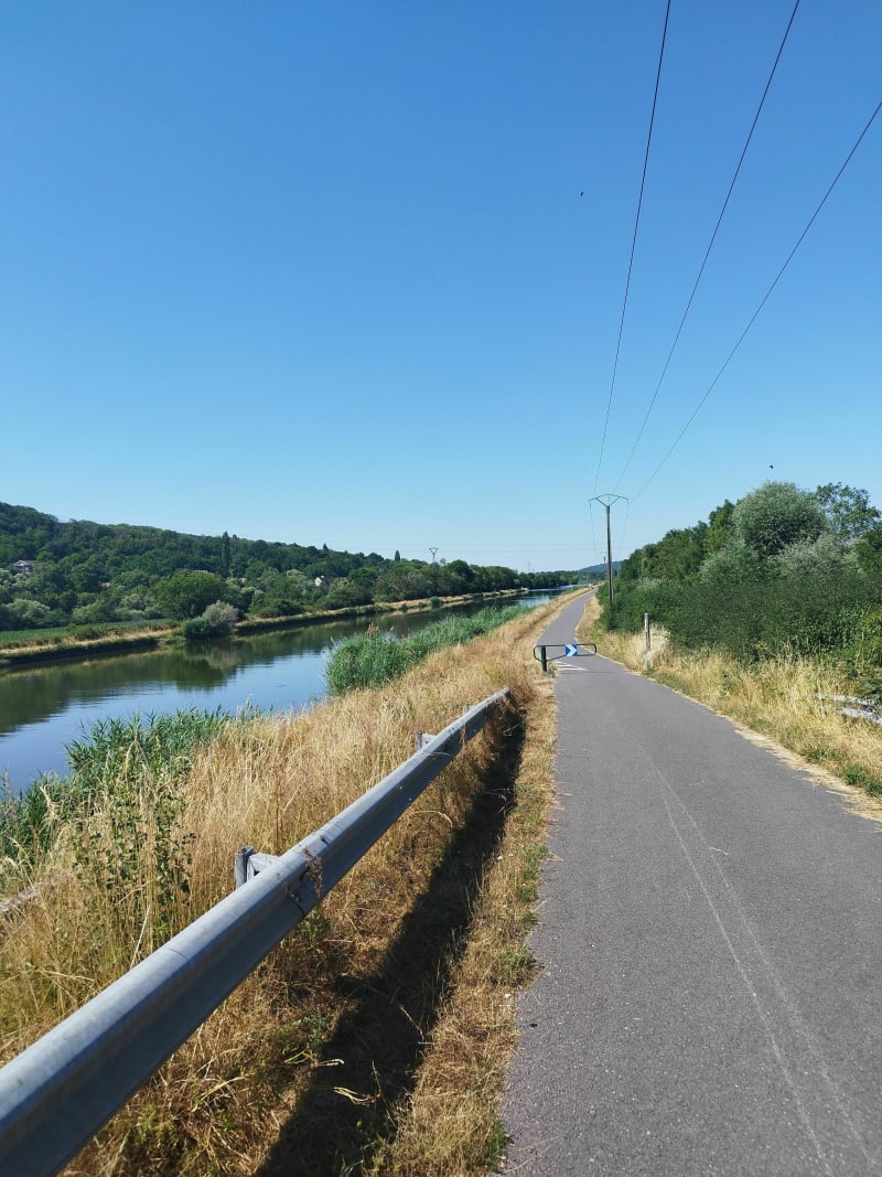 Autour de la Moselle a Pont à Mousson - Pont-à-Mousson