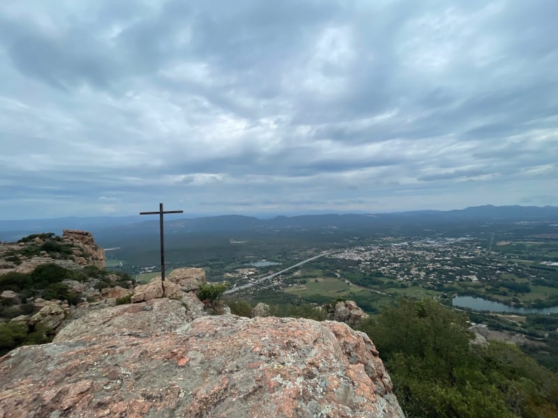 Les 3 croix du Rocher de Roquebrune par le Rocher de Palay - Roquebrune-sur-Argens