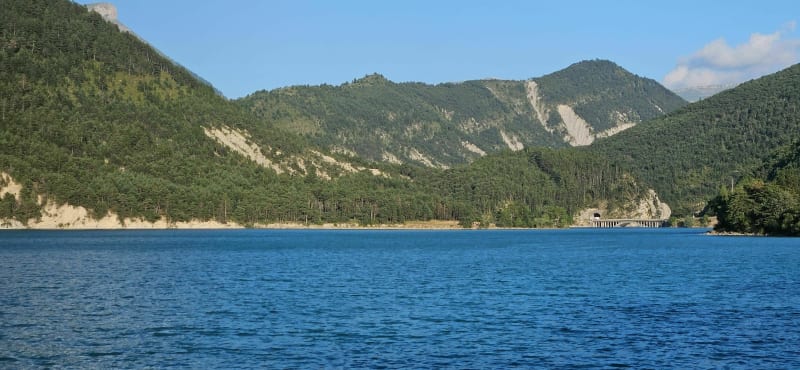 Balade au bord du lac de Castillon - Saint-André-les-Alpes