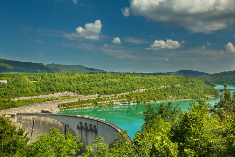 Chancia vers le belvédère du barrage de Vouglans - Chancia