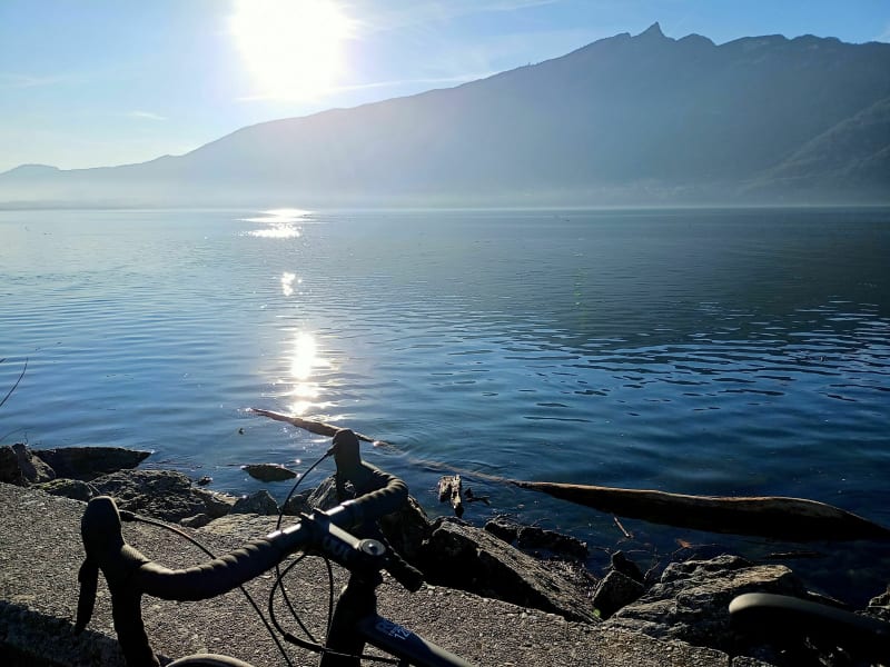 Gare Chambéry => gare Aix les Bains en passant par le lac - Chambéry