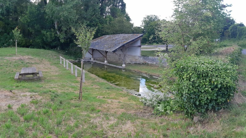 Saint-Georges-sur-Layon - château de Pimpéan par la voie verte - Doué-en-Anjou