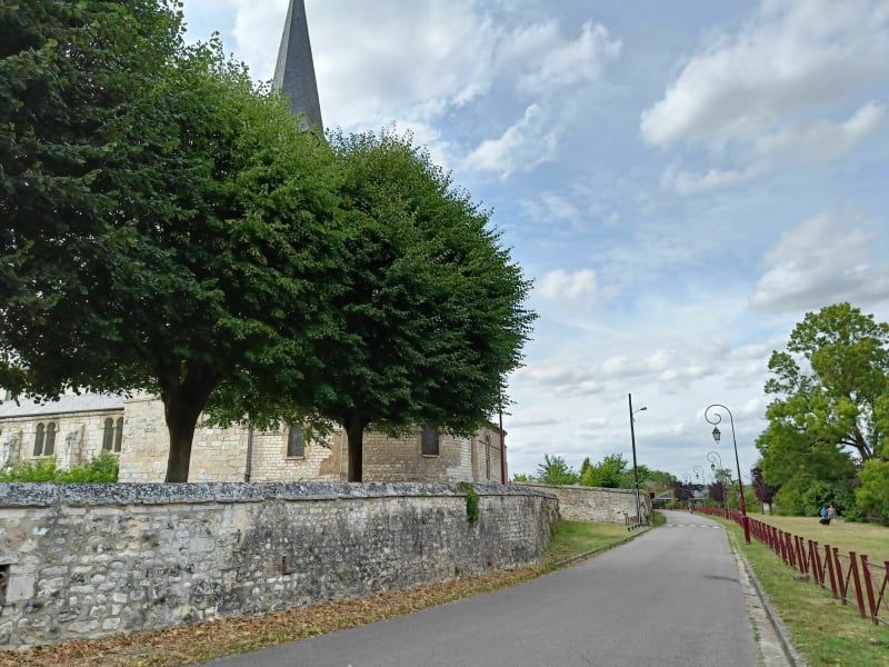 Tour du lac de Léry-Poses depuis l'église de Léry - Lery