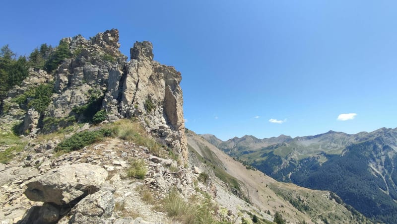 Superbe balade au Cuchon traversée des Dents sous l'Autane - Saint-Léger-les-Mélèzes