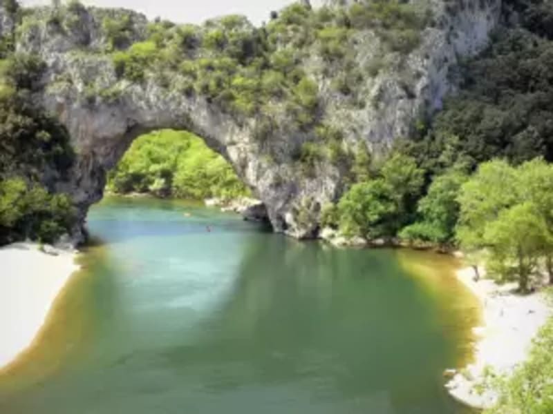 Les Gorges de l’Ardèche par Vallon Pont d’Arc, Lagorce et Ruoms à vélo - Vallon-Pont-d'Arc