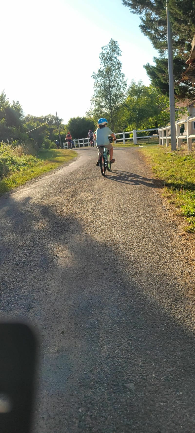 Lhommaizé par le Bois de la Fontaine et Bois de Rochebouc à vélo - Lhommaizé