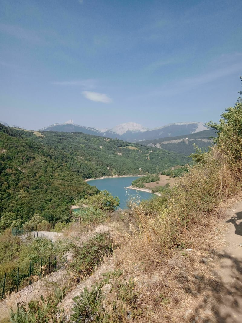 Lac Monteynard avec les deux passerelles...depuis Mayres-Savel - Mayres-Savel