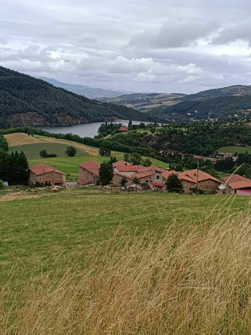 Belle balade autour du barrage de la Terrasse sur Dorlay - Doizieux
