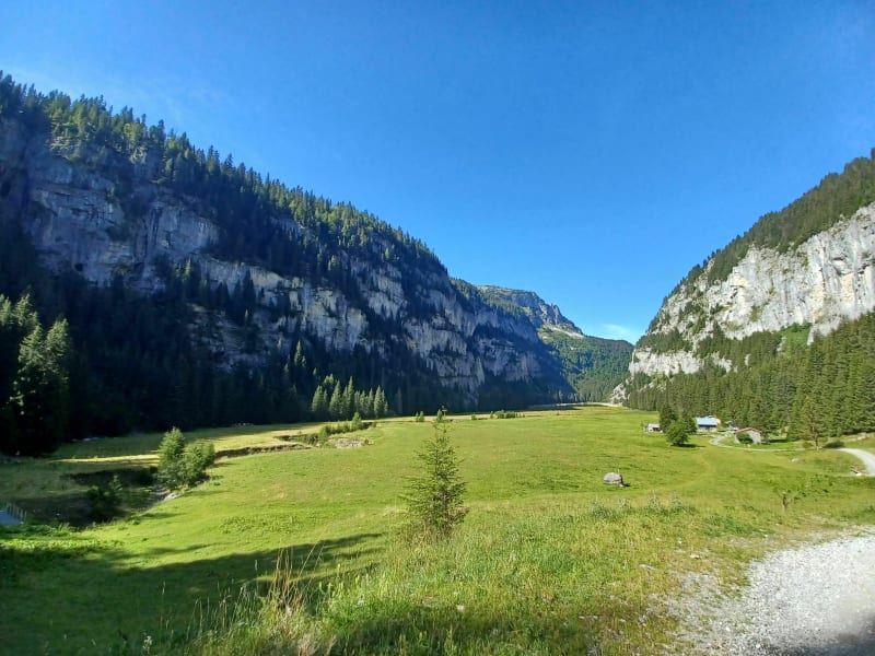 Tour du lac de Flaine - Magland