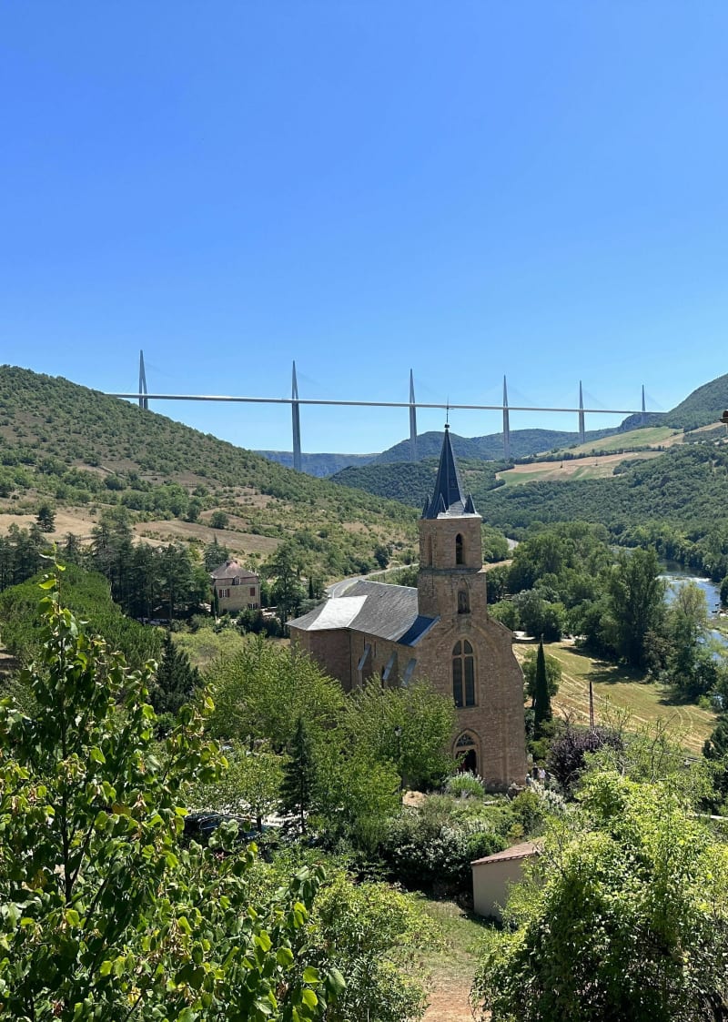 À la découverte du Viaduc de Millau sous plusieurs angles - Comprégnac