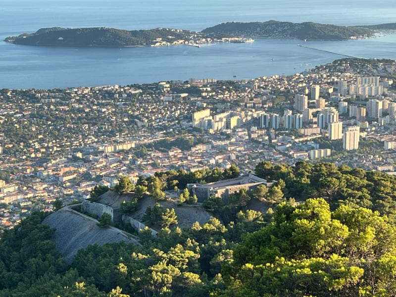 Tour de Toulon par le Faron - Toulon