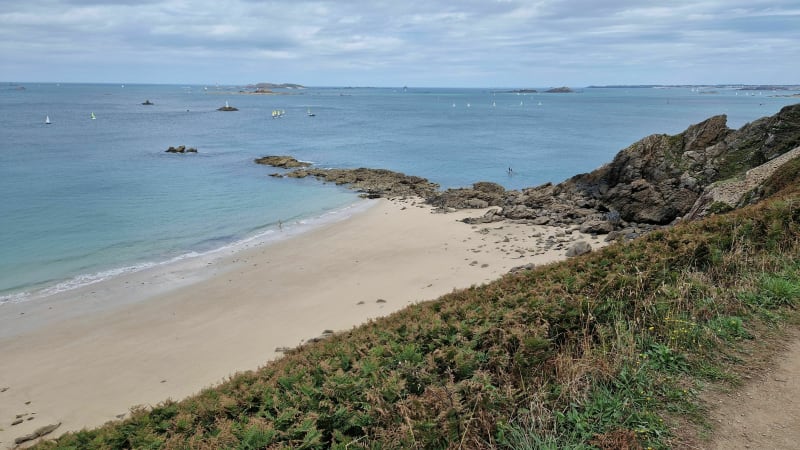 Promenade du papillon entre campagne et sentier côtier à Saint Lunaire - Saint-Lunaire