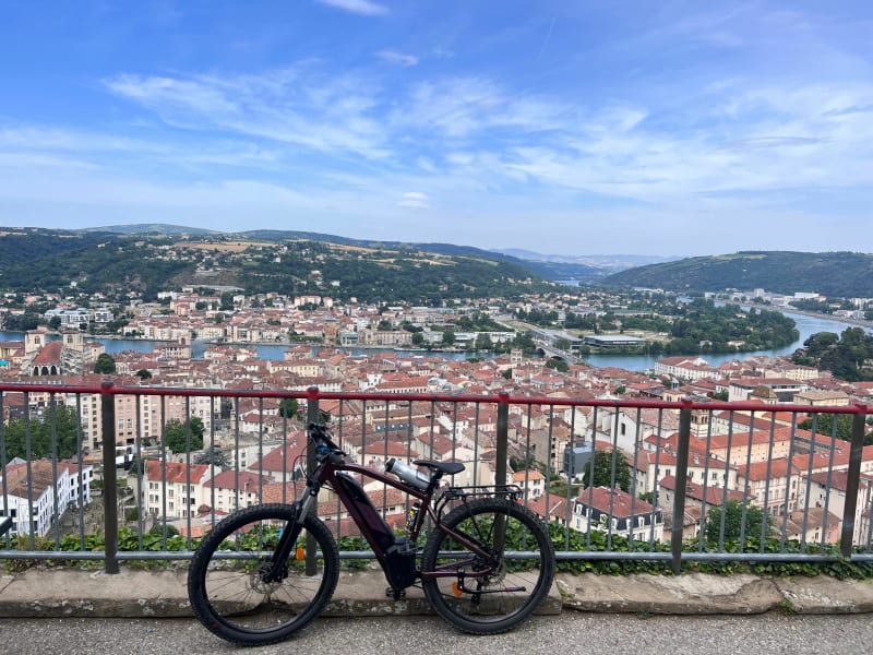 De la campagne à la ville entre Monsteroux et Vienne - Monsteroux-Milieu