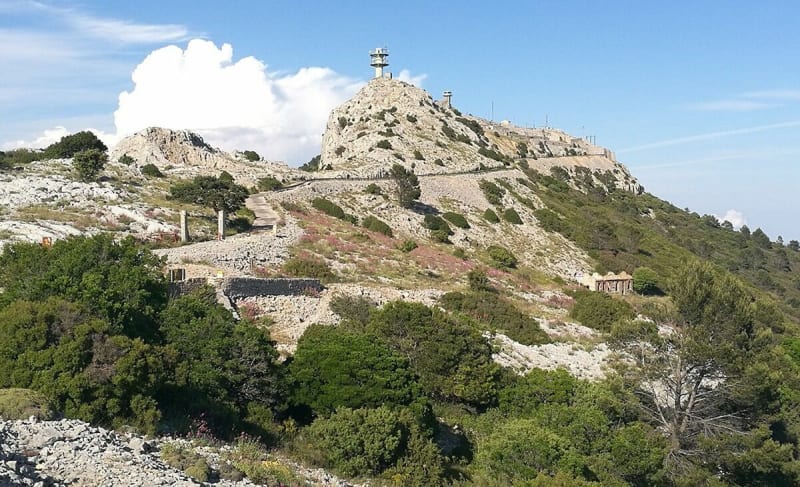 Le Mont Caume depuis Sanary - Ollioules