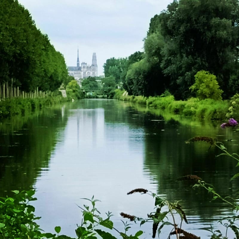 Bords de Somme , chemin de halage et île de Sainte Aragone - Amiens