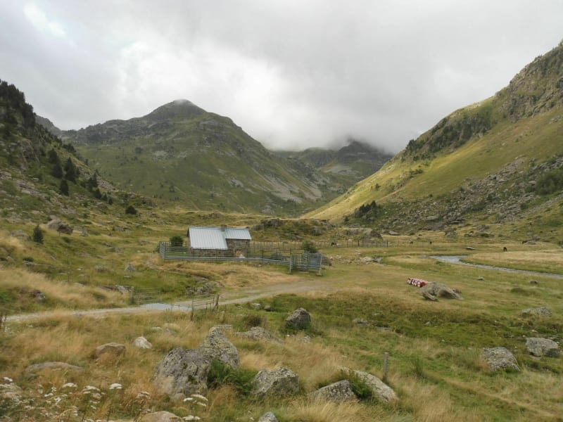 Montée simple vers la haute vallée de l'Aston (Ariège) - Aston