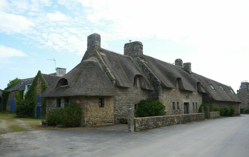 Boucle au départ des chaumières de Kerascoët vers port Manec - Névez