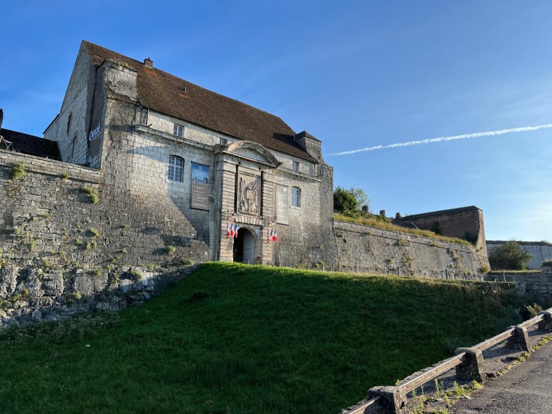 De la Place Flore à la Citadelle par la boucle - Besançon
