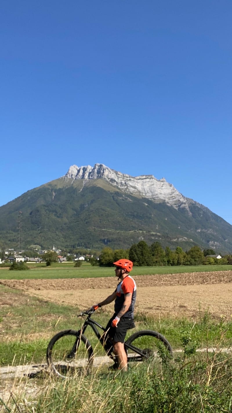 Décollage parapente de Mont Lambert en boucle par Albigny - Saint-Pierre-d'Albigny