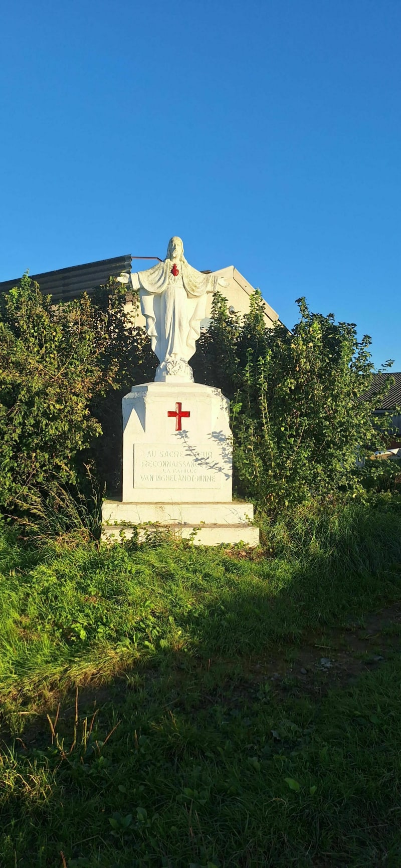 Sercus  la Belle Hôtesse et ses chapelles - Sercus