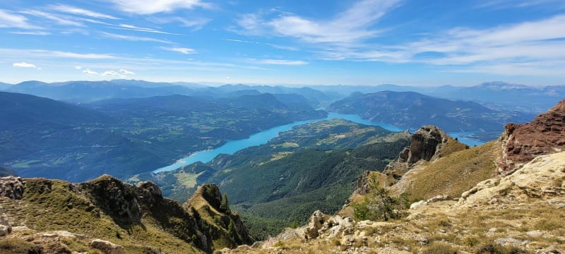 Circuit au pic de Morgon entre plateau, pic, crête et lac - Crots