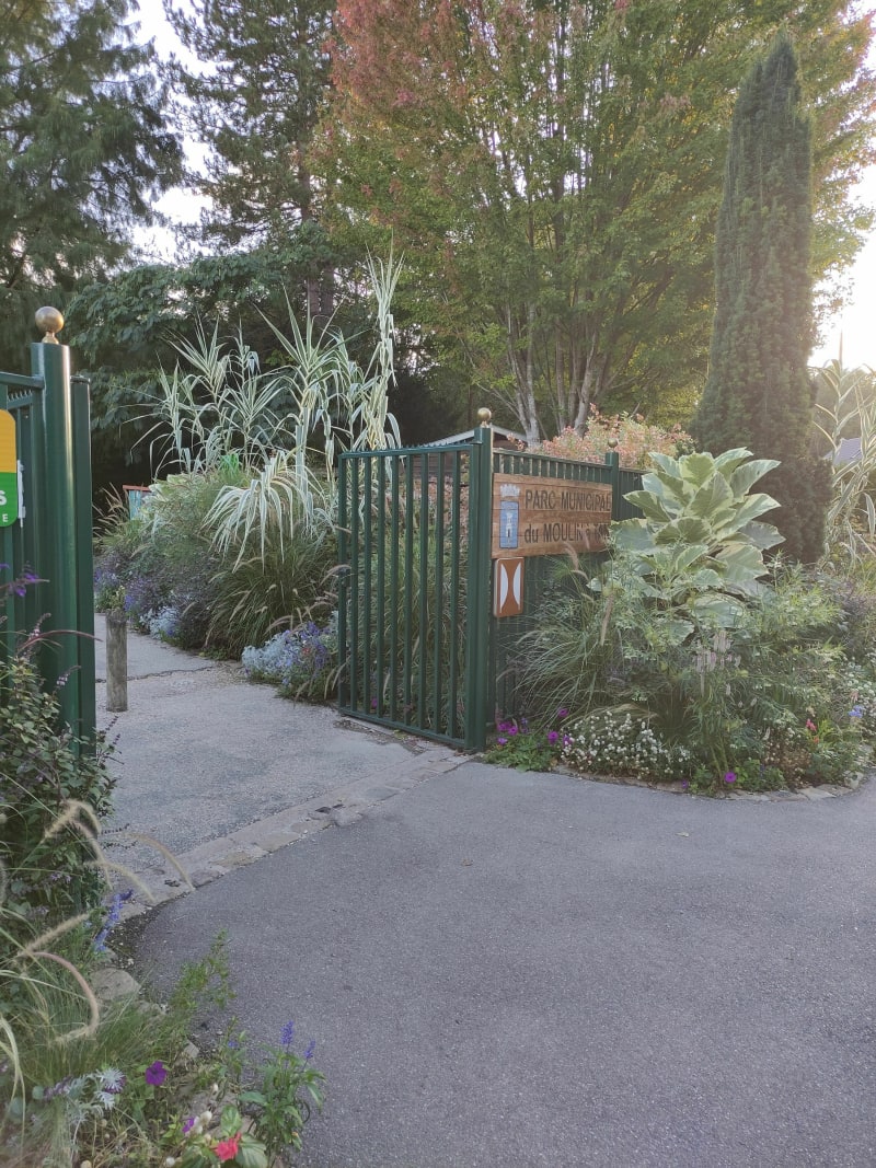 Parc du Moulin a Tan et la Vanne - Sens