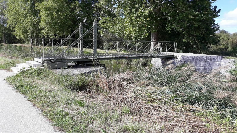 Le Pont tournant de Chevillon - Chevillon-sur-Huillard