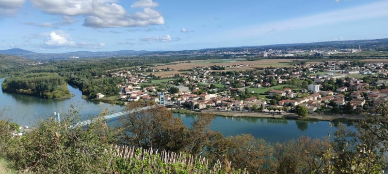 La côte de Serrières au départ de Sablons - Sablons