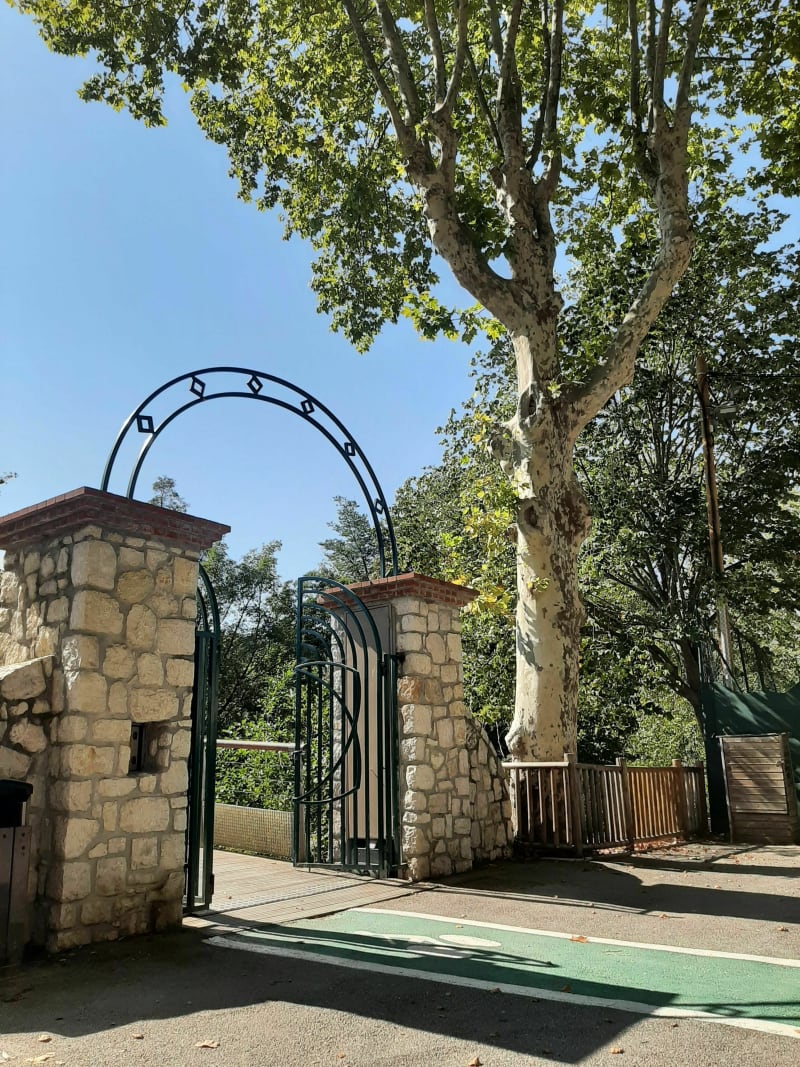 Promenade des Bugadières à Villeneuve-Loubet - Villeneuve-Loubet