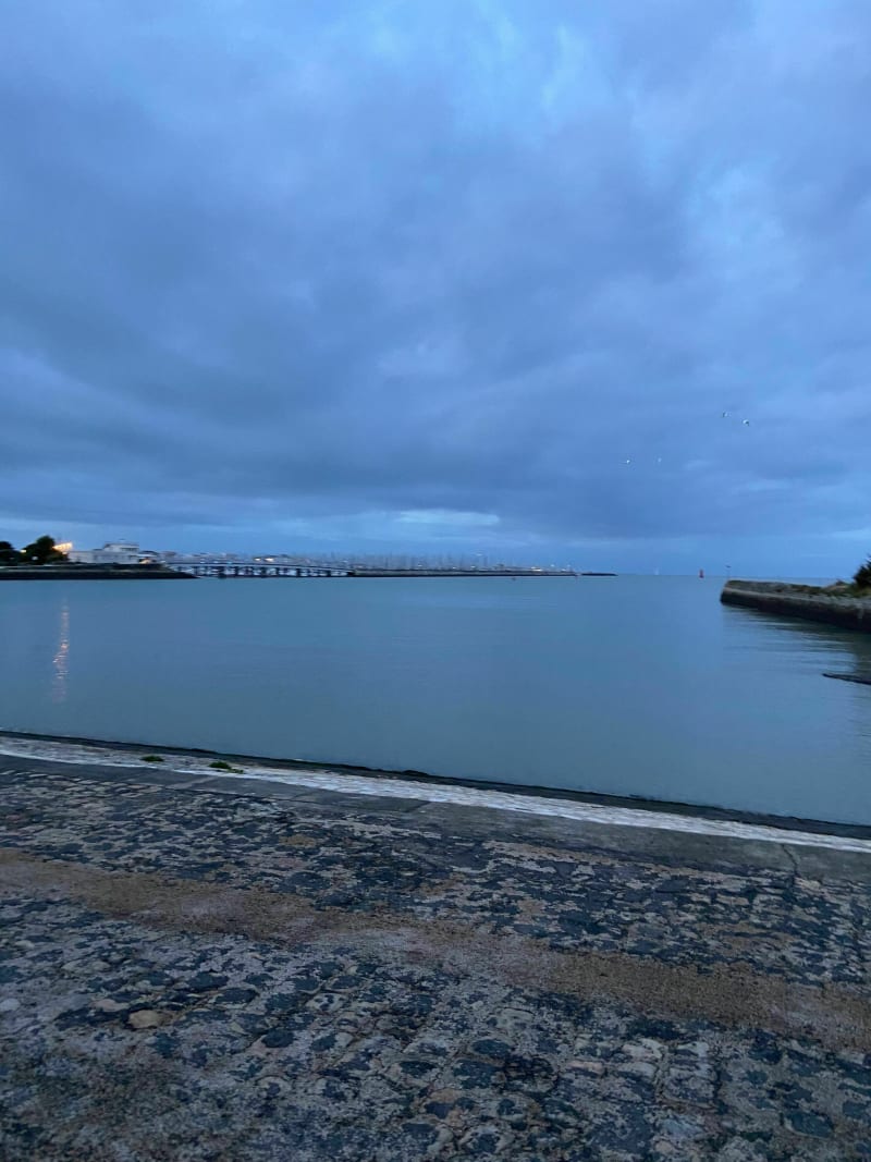 Plage de la Concurrence - port et parcs - La Rochelle