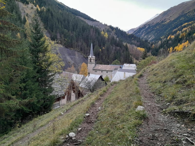 Belle balade entre Entraigues et Besset - Saint-Jean-d'Arves